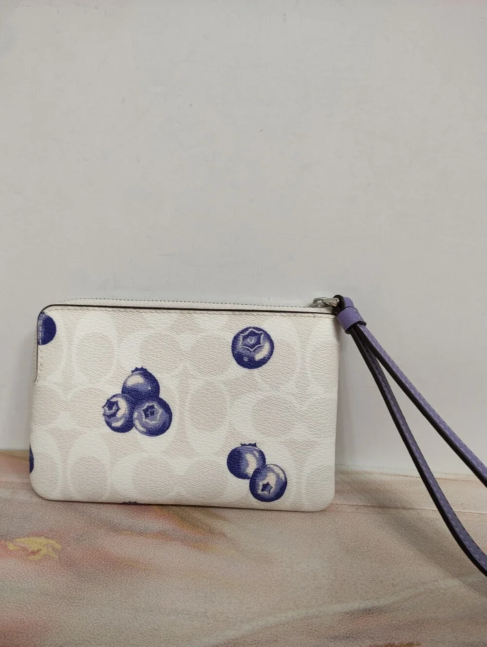 Coach Corner Zip CR817 Wristlet In Signature Canvas With Blueberry Print